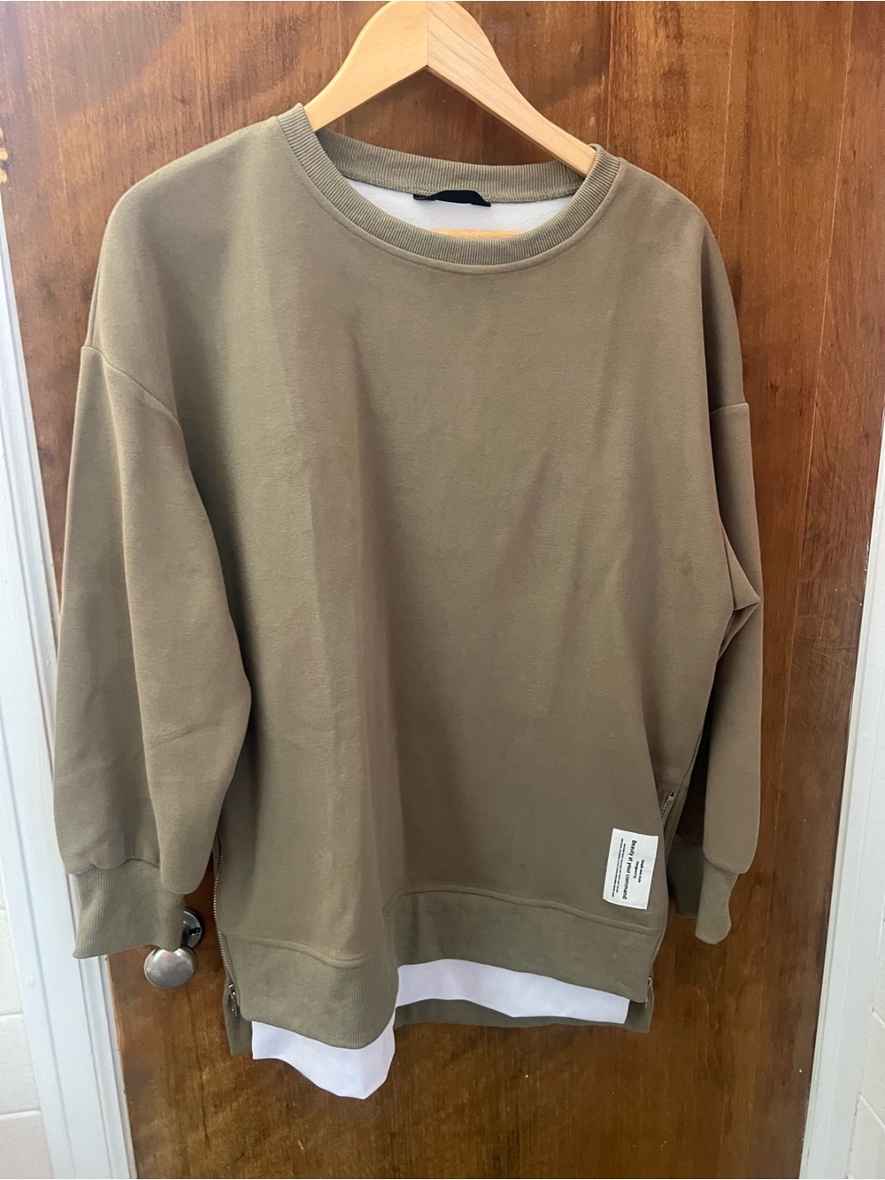 Women's Relaxed Tunic Sweatshirt in Olive